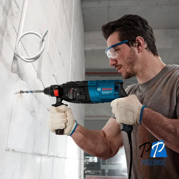 Rotomartillo SDS Plus 820W 2.7J + 5 Brocas Bosch GBH 2-24D 0611.2A0.2N1-000