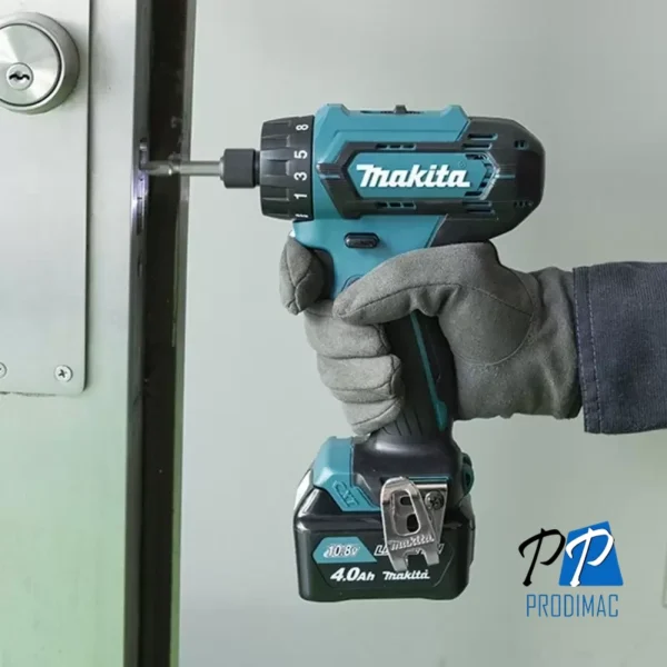 Atornillador 1/4" Hex 12V CXT 30Nm 2 Bat y Carg Makita DF033DSMJ