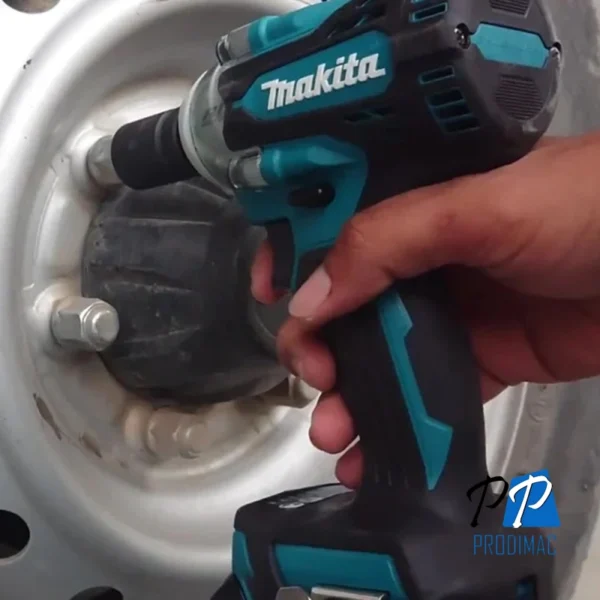 Llave de Impacto 1/2" 18V LXT BL Inc 2 Bat y Carg Makita DTW300RTJ