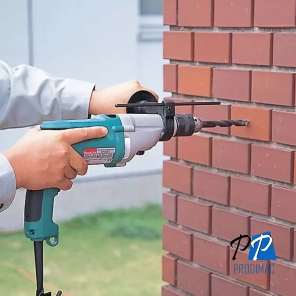 Taladro Percutor 1/2" 720W 58000 gpm Makita HP2050FH