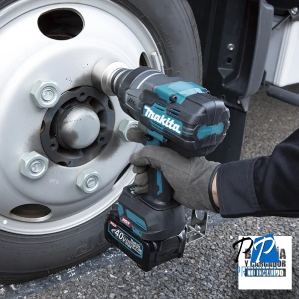 Llave de Impacto 3/4" 40V XGT BL 1800 Nm Baretool Makita TW001GZ