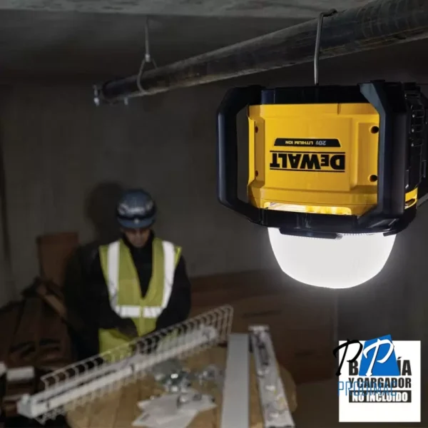 Linterna Trabajo Led 20 V 5000 Lm (Sin Baterias/Sin cargador) Dewalt DCL074