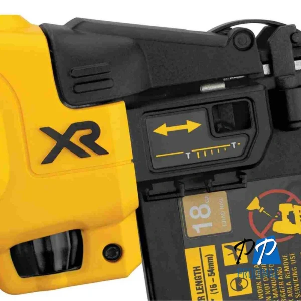 Clavadora 5/8" - 2 1/8" 20V Calibre 18 Xr Baretool Dewalt DCN680B