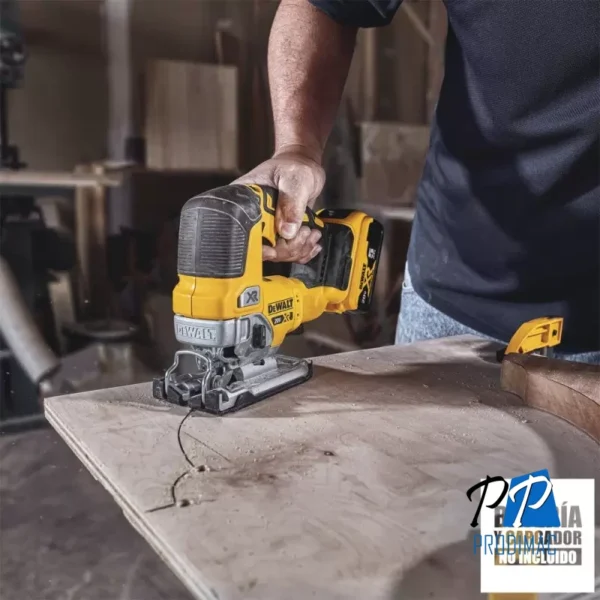 Sierra Caladora 20 V Xr 3200 Cpm (Sin Baterias/Sin Cargador) Dewalt DCS334B