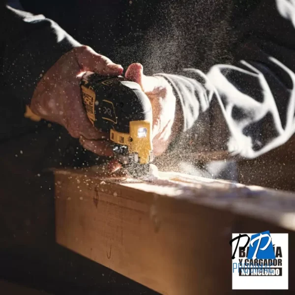 Herramienta Multiuso Oscilante 20 V Xr 20000 Cpm (Sin Baterias/Sin Cargador) Dewalt DCS356B