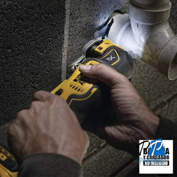 Herramienta Multiuso Oscilante 20 V Xr 20000 Cpm (Sin Baterias/Sin Cargador) Dewalt DCS356B