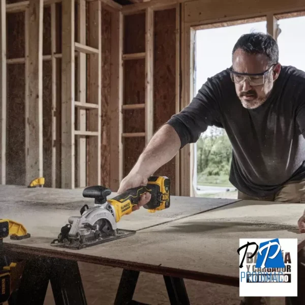 Sierra Circular 4 1/2" 20 V Xr 4500 Rpm (Sin Baterias/Sin cargador) Dewalt DCS571B