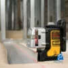 Nivel Láser de 3 Líneas Luz Roja 30 Mts Dewalt DW089K