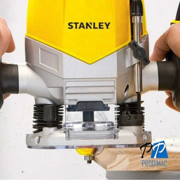 Ruteadora 1/4" 1200W 55 mm + 6 Fresas Stanley SRR1200-B2