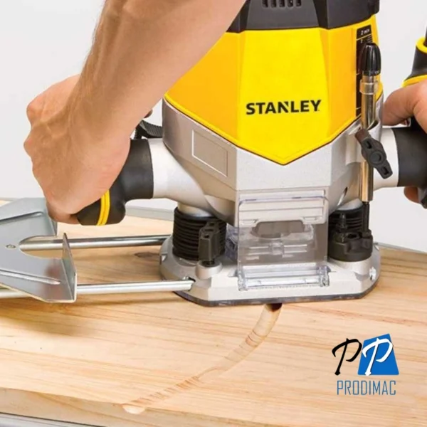 Ruteadora 1/4" 1200W 55 mm + 6 Fresas Stanley SRR1200-B2