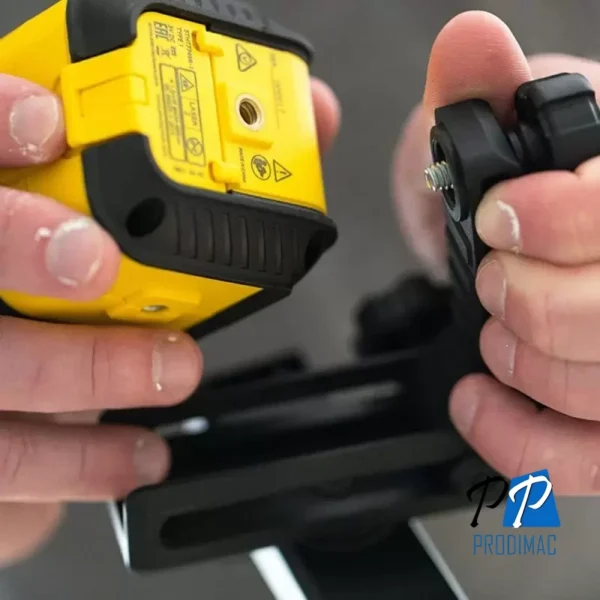 STHT77499-6.webp Nivel Láser de Lineas Cruzadas Cubix Luz Verde 16 M Stanley STHT77499