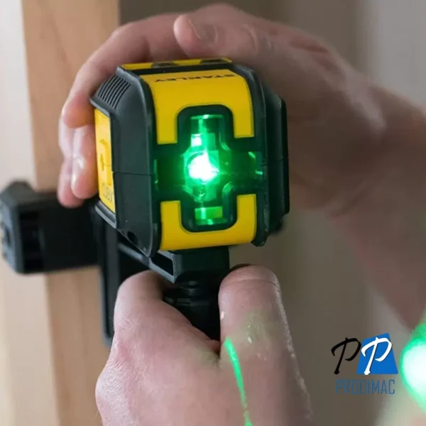 STHT77499-8.webp Nivel Láser de Lineas Cruzadas Cubix Luz Verde 16 M Stanley STHT77499