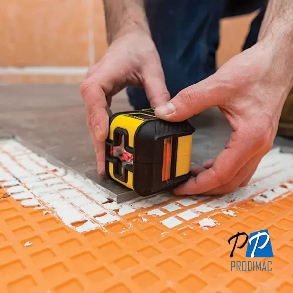 STHT77502-6.webp Nivel Láser de Lineas Cruzadas Cubix Luz Roja 12 M Stanley STHT77502